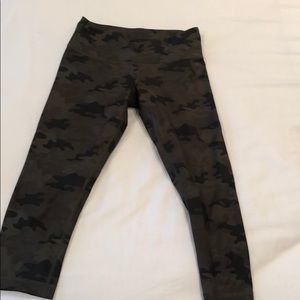 Lululemon Camo legging